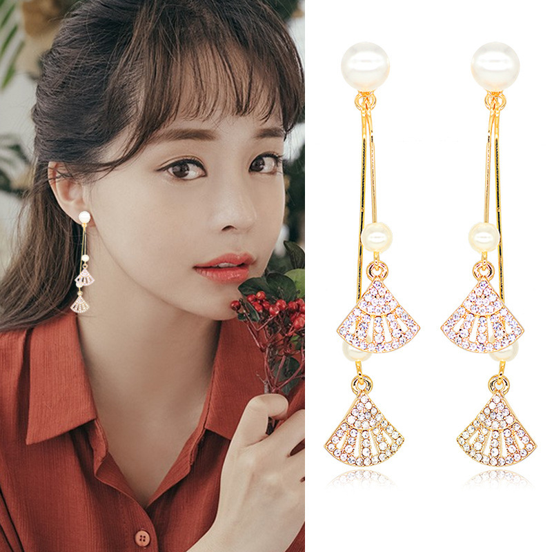 Net red earrings fan-shaped long earrings 3 a8f8b6ee 8cc8 4c71 aa93 631735566134 Net red earrings fan-shaped long earrings