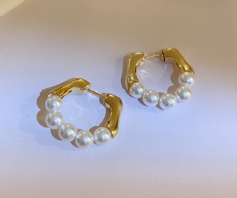 abc6e3b0 e97d 46ba 9ed9 b179385032d3 Korean Ins Wind Pearl Transparent Natural Stone Ears