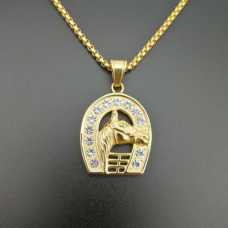 ad2b818f 6fcc 44a3 a6f6 b6bf0fc349bd Titanium steel gold-plated diamond gold horse head pendant