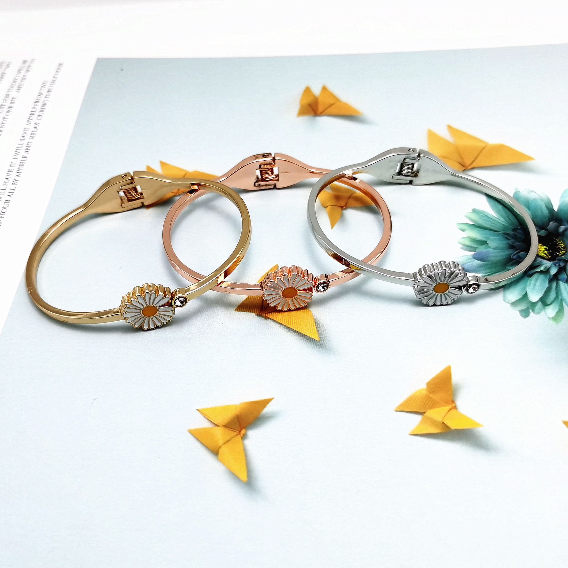 Women's Adjustable Bracelet Chrysanthemum Rose Gold 5 b31ff154 1674 428e 8124 b1abf00a4cb1 Women's Adjustable Bracelet Chrysanthemum Rose Gold