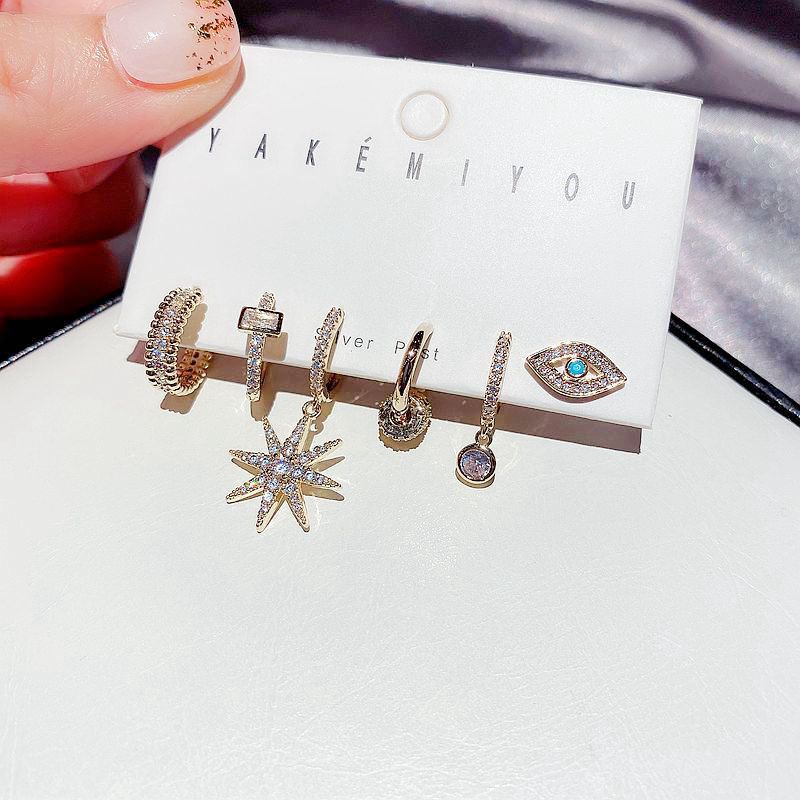 bd093640 6182 451b 9b24 2ddb4b25174b Exquisite zircon micro-inlaid flag earrings