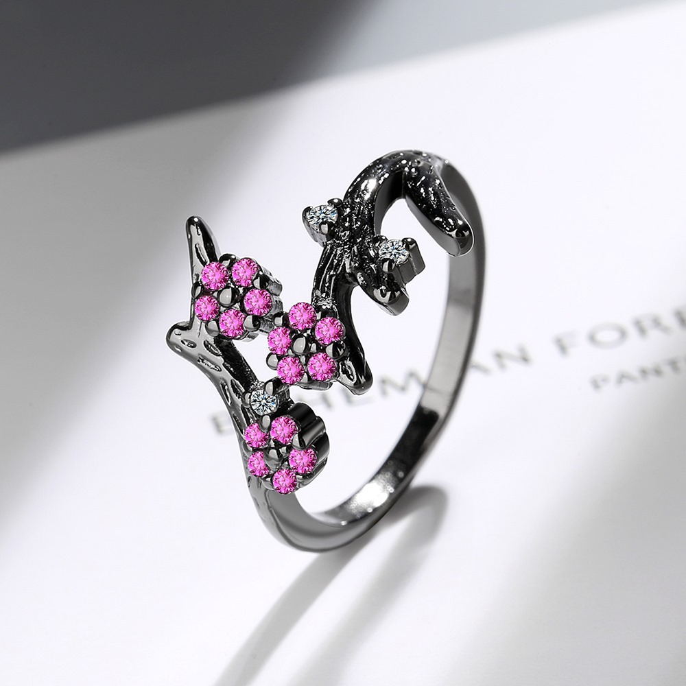 bd978fb1 6b4d 45bd 81d3 59db462cf4b4 Black Gold Branch Ring With Zirconium Diamonds