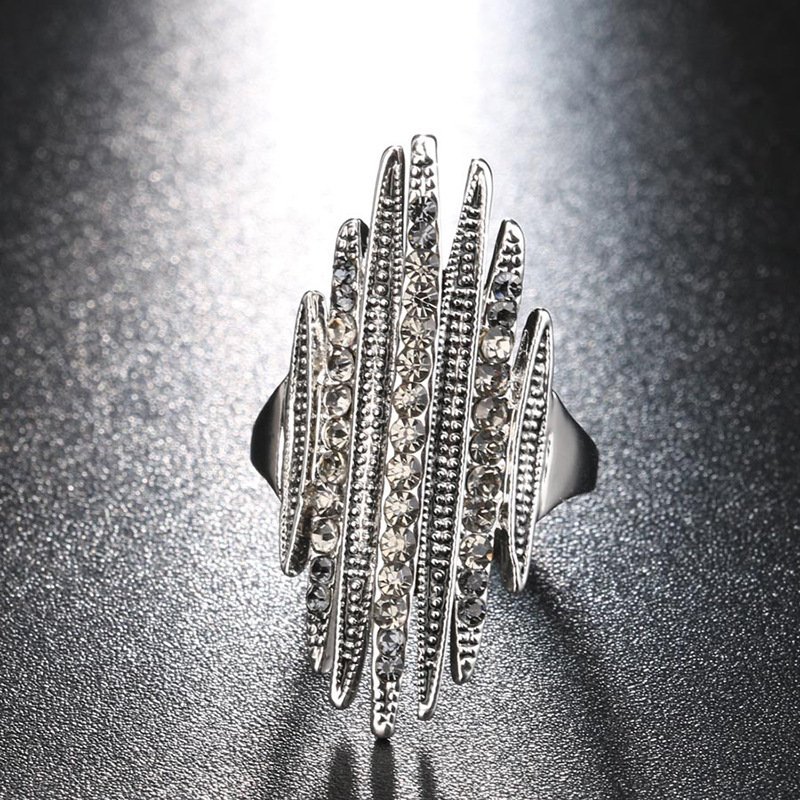 bfce4f55 c9f4 4923 8d29 cc665621e2ae Full Diamond European And American Jewelry Three Row Diamond Ring