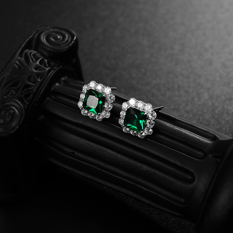 c3fd3e8b 9e54 47b2 9905 8d928e2ec239 New Design High Quality Hao Stone Earrings