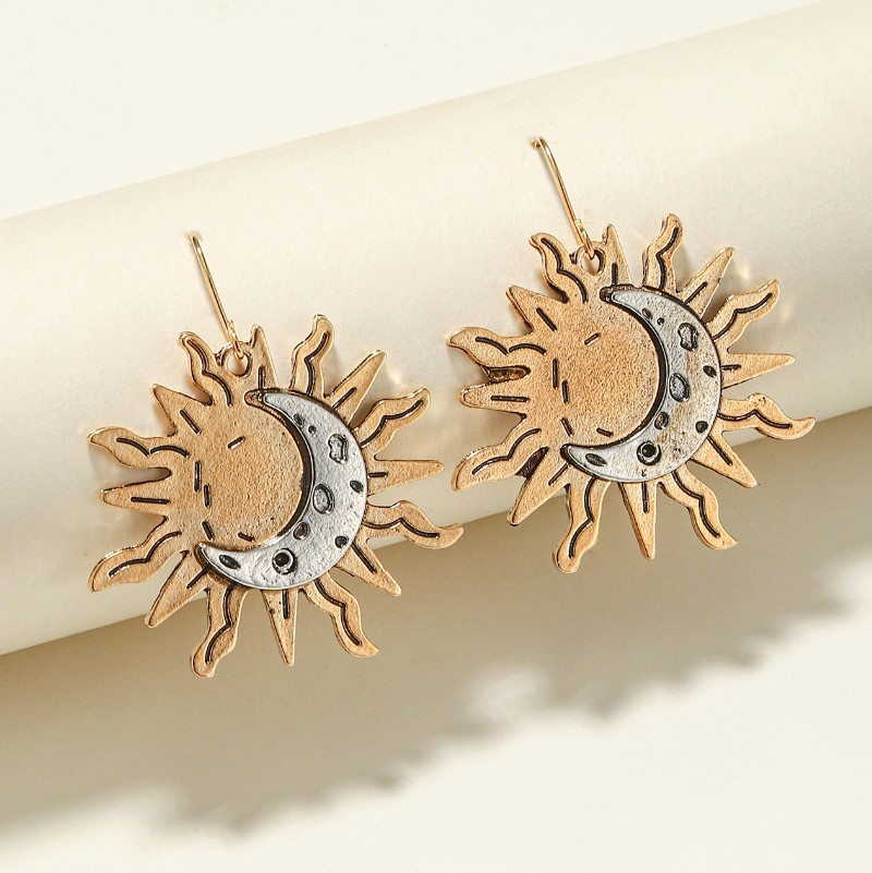 c7019fe1 9210 4e4d 9200 9e7741195f75 Personalized Sun Moon Two-tone Earrings Eardrops Trendy Sun Moon Earrings