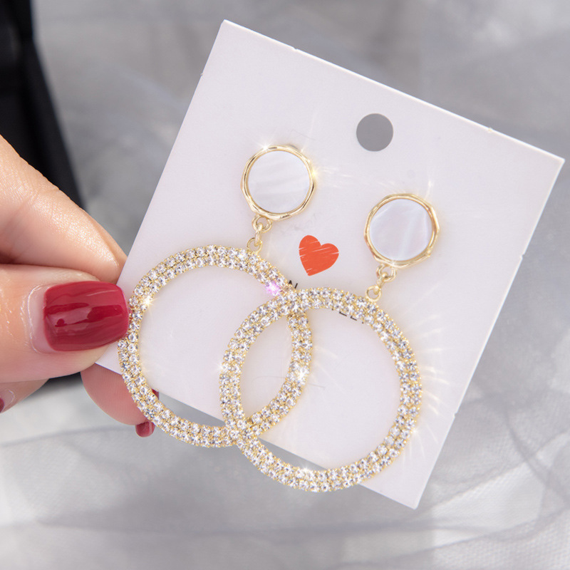 c7c45778 f05e 44c3 ab89 90137a9c42b2 Love crystal net red earrings