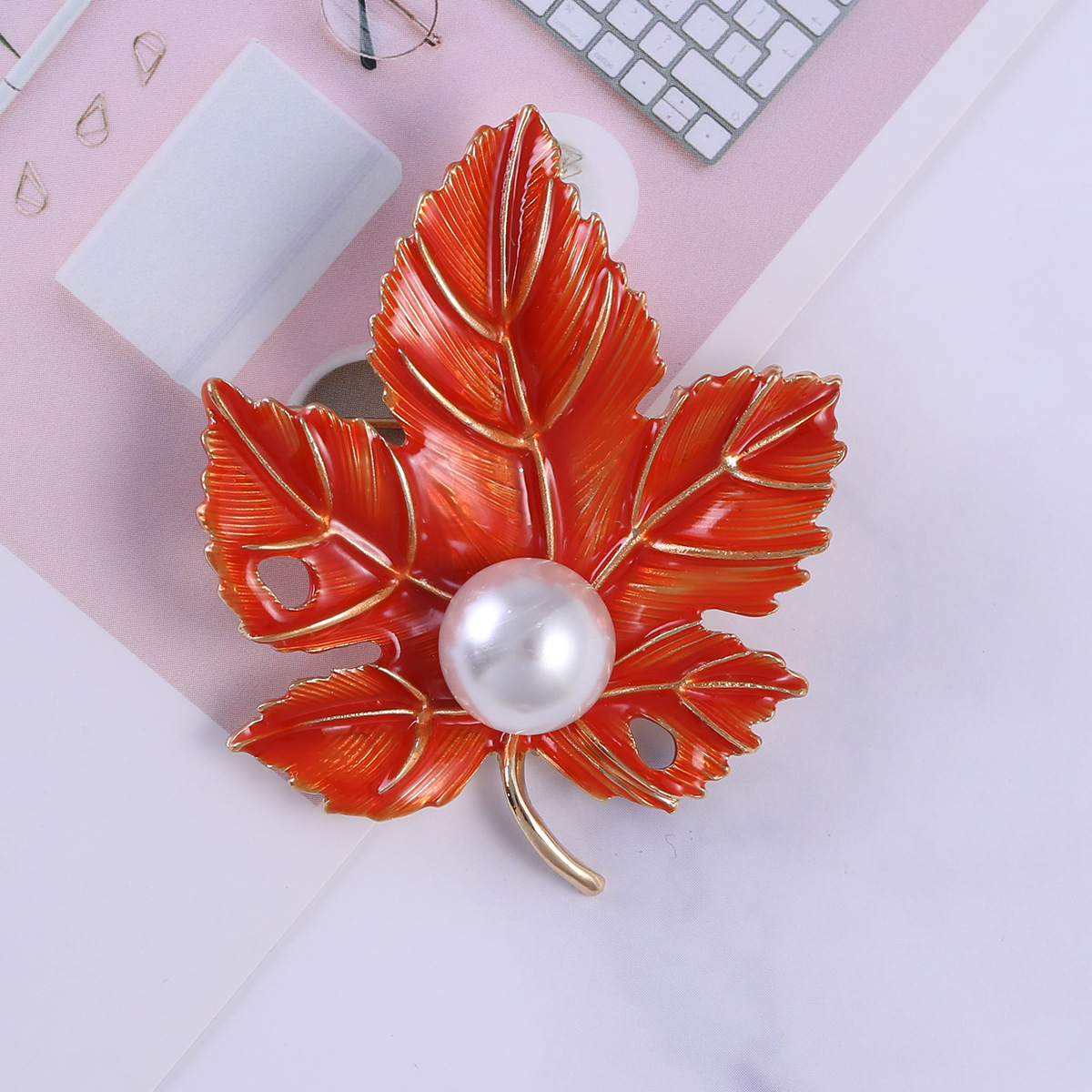 Maple Leaf Brooch 3 c8aa338e cbc4 4cfd 87ab 86c48b9f87af Maple Leaf Brooch