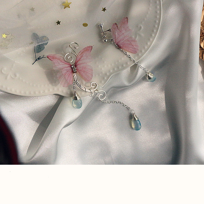 c9596157 a26d 404f bd6e 02a0083e66a8 Handmade butterfly ear bone clip