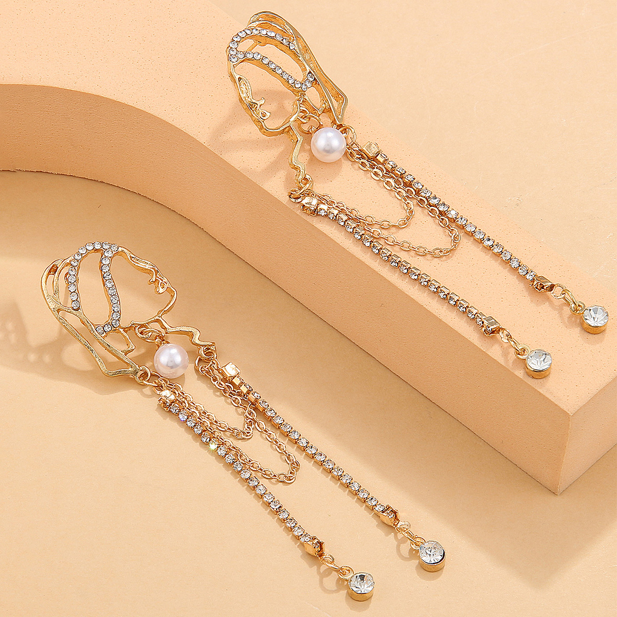 Creative Design Pearl Girl Earrings Ins Wind Long 2 c9def95f 02f5 4959 ac7a c36777cb3949 Creative Design Pearl Girl Earrings Ins Wind Long