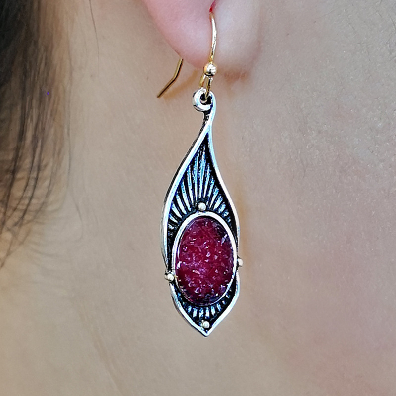 Creative Bird Feather Inlaid Purple Ore Earrings 4 ccd5c26f 0979 4b7a 9fb2 32a174485e3f Creative Bird Feather Inlaid Purple Ore Earrings
