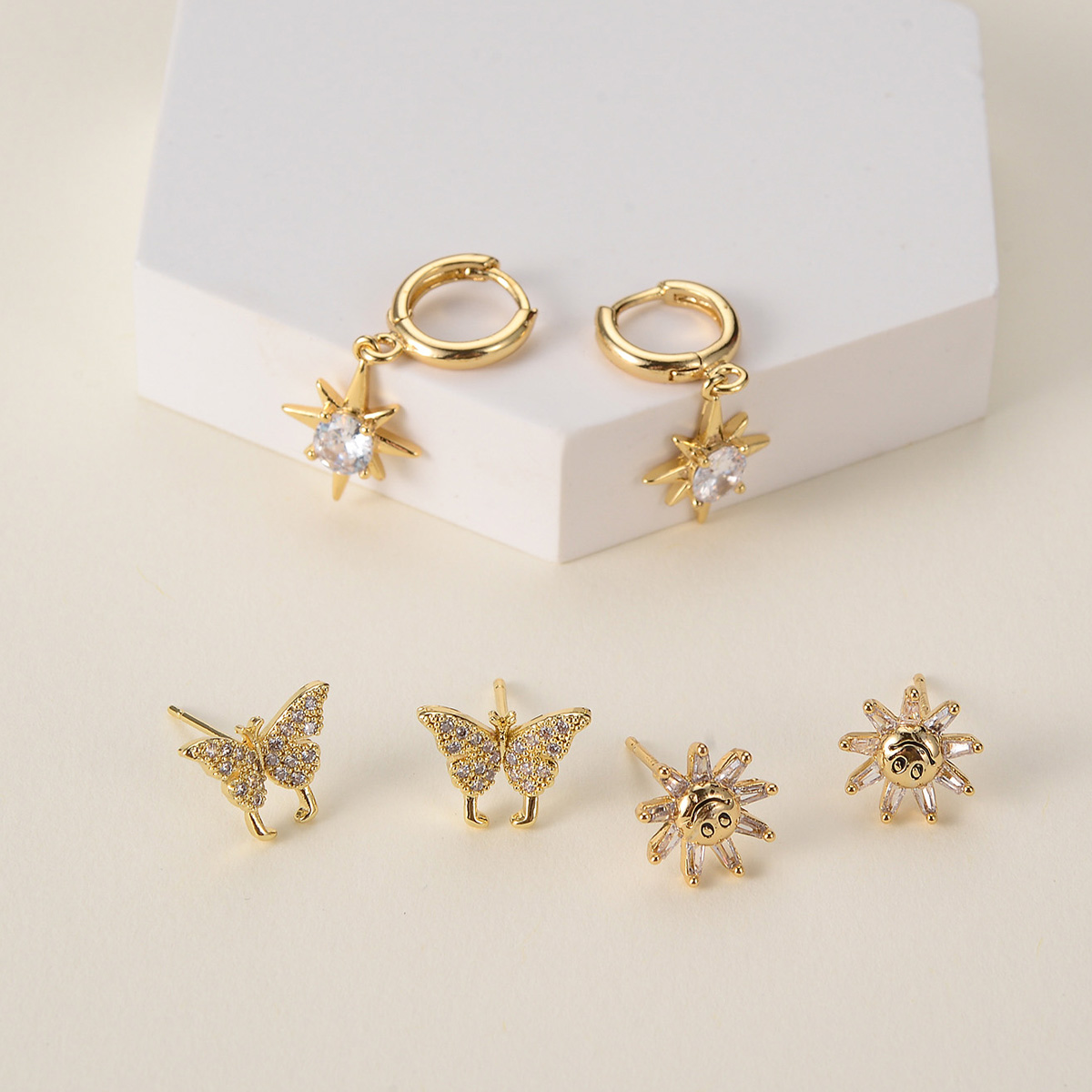 Women's Earrings Have Irregular Personality Knot Ear Clip 8 d0543dc2 4c50 4035 9531 1eb864e89b26 Women's Earrings Have Irregular Personality Knot Ear Clip