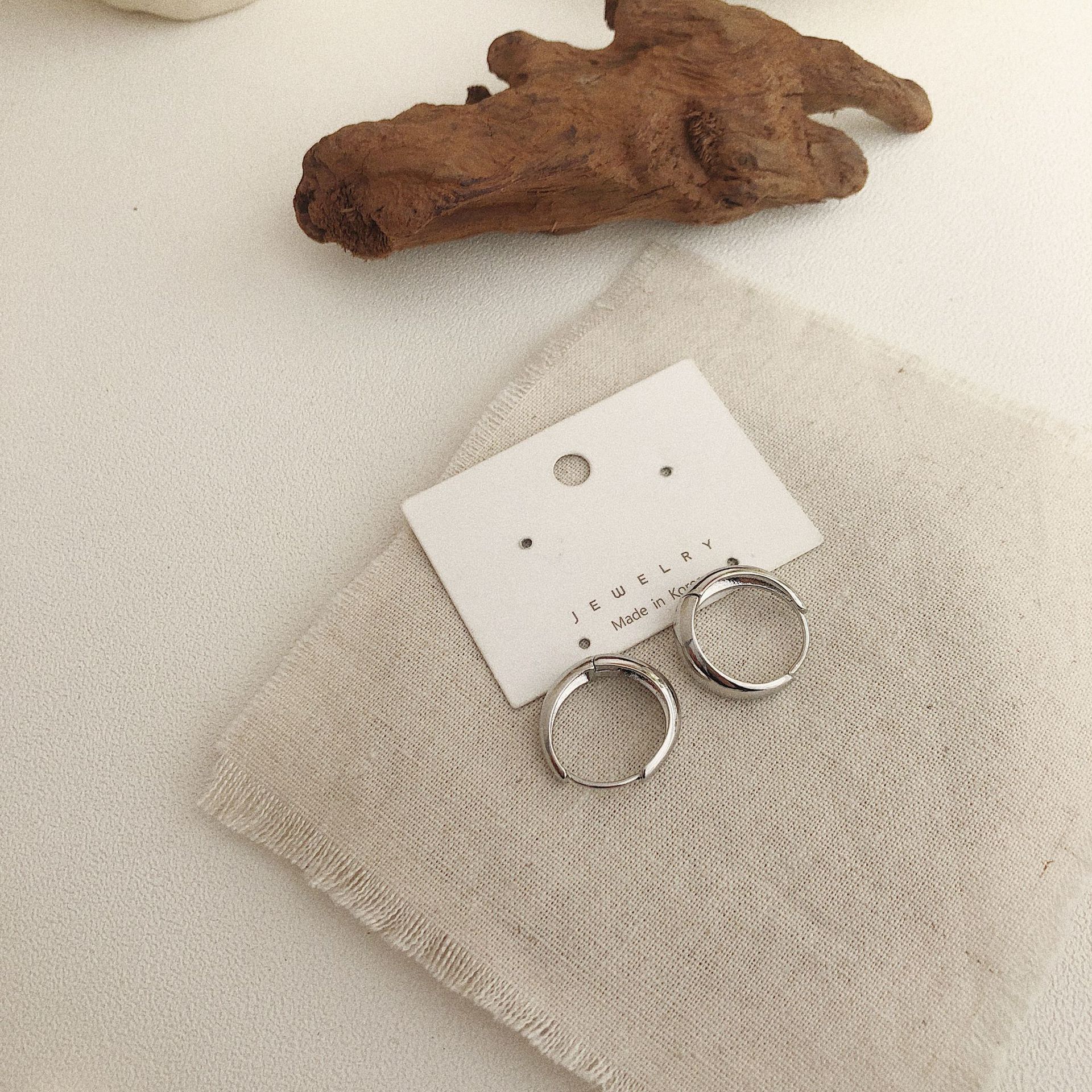 Women's Gold-plated Simple Metal Small Ring Earrings 6 d48dbf8f 817f 48f6 948a b12273fd9530 Women's Gold-plated Simple Metal Small Ring Earrings