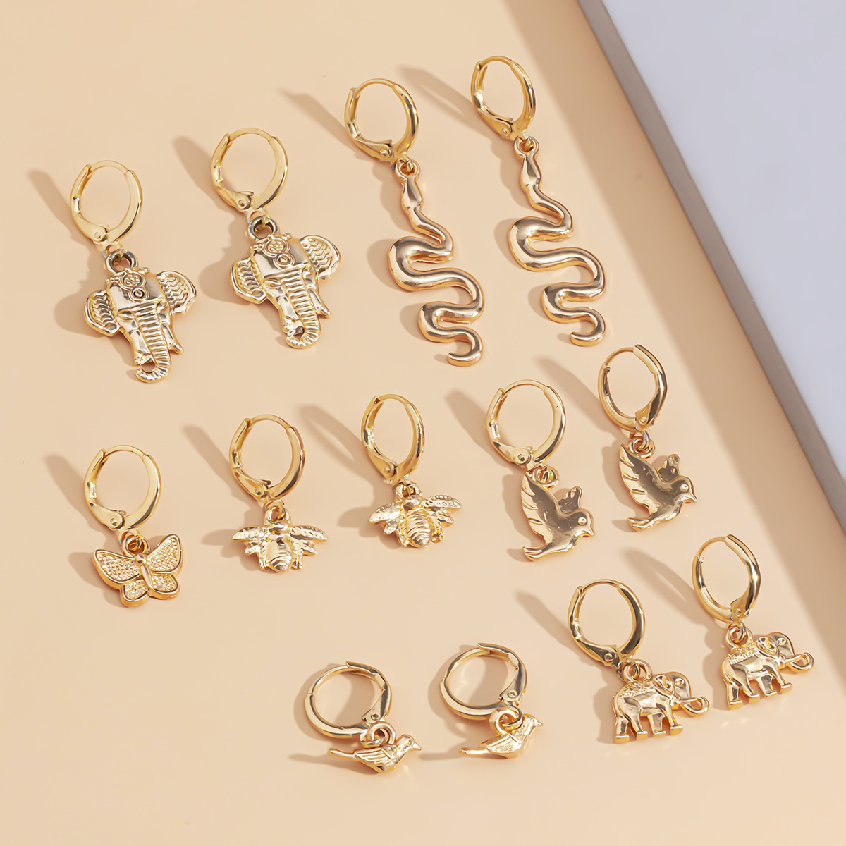 d74d99a0 0e65 4c8c b63a 7ac7c3594ad5 Personalized All-match Alloy Butterfly Earrings