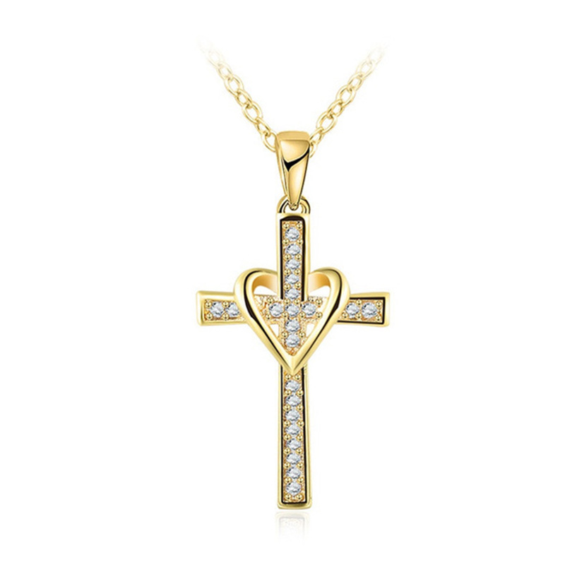 da82e202 a05e 47c6 bdb7 3913cece62d9 Chain Necklace Alloy Plated 18K Gold And Rhinestone Heart Pendant