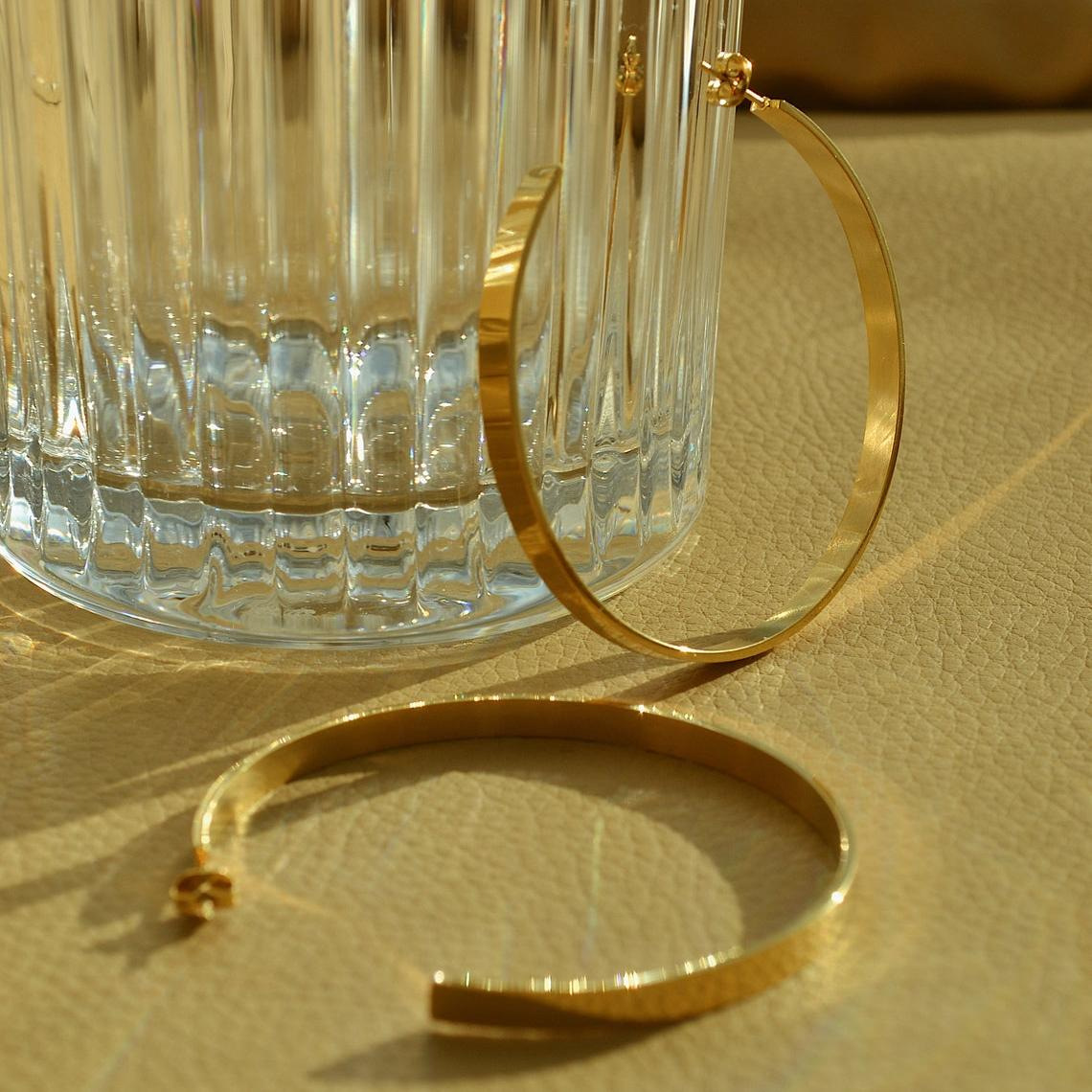 db640e8a 9bdd 460d b234 990e938ab6cc Retro Large Earrings Large Circle C-shaped Earrings Women's Titanium Steel 18k Gold Earrings