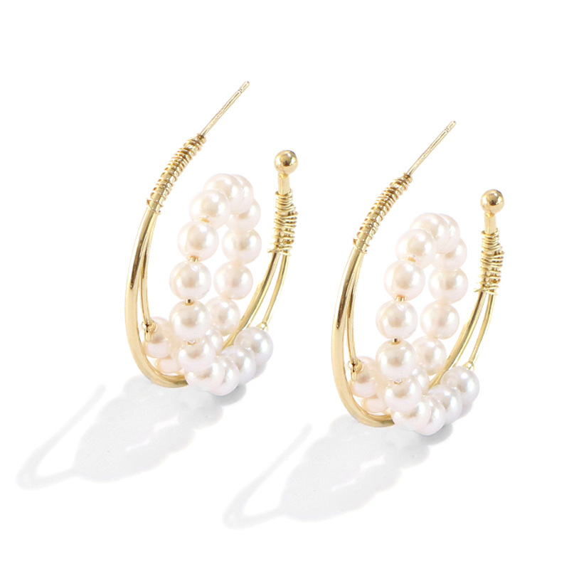 db6d57d3 178e 482c 8d25 523d2d617c66 Korean Style C-shaped Golden Cold Wind Earrings