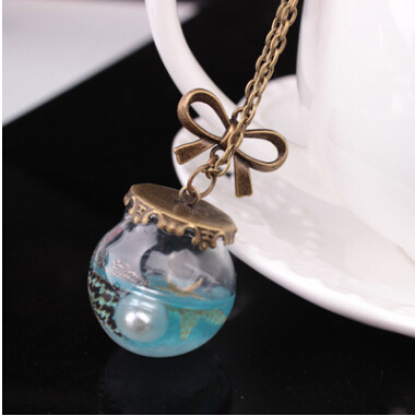 db8647b1 9057 48ac bcbf 516e6f6f76db Drift bottle bow glass cover necklace