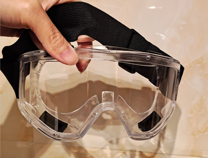 Fully Enclosed Safety Goggles with Anti-Fog Air Vents