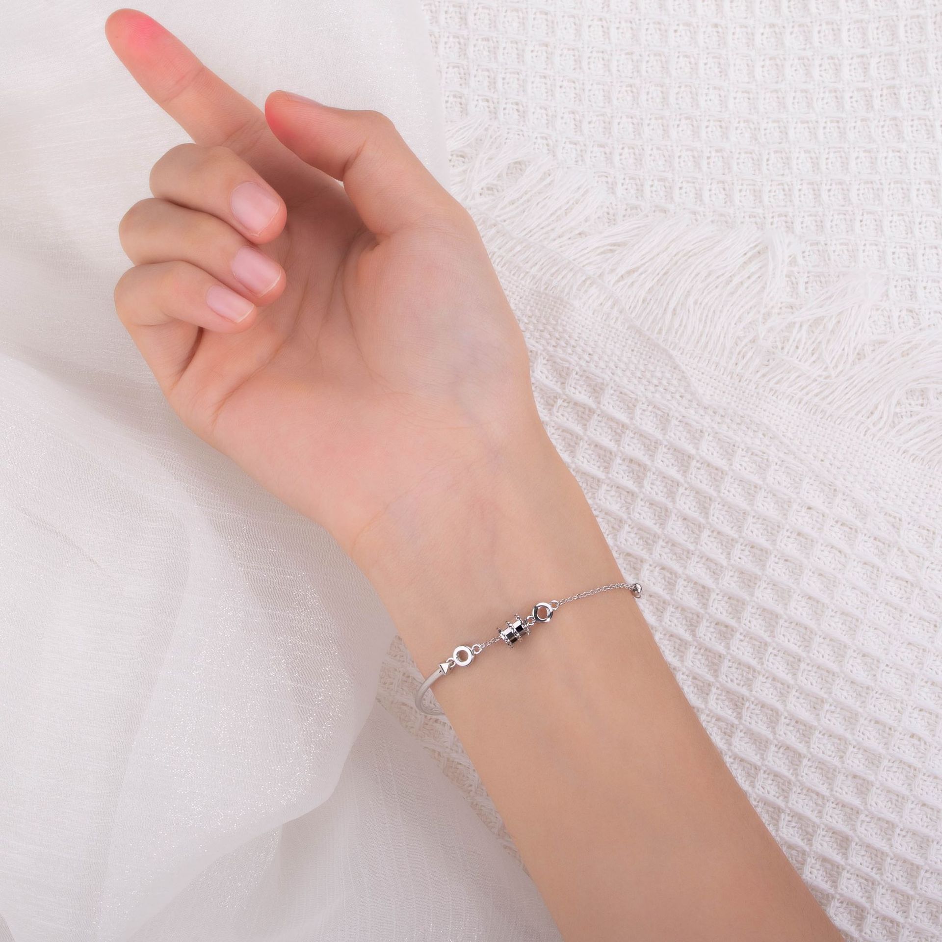 de891956 7c6b 497a 89f7 83e2d36496f9 Small Waist Bracelet Female Net Red Rose Gold Bracelet