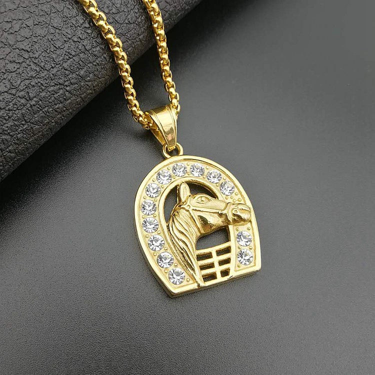 e4036ddd b6ba 4855 9bb0 e20cd5d2f33f Titanium steel gold-plated diamond gold horse head pendant