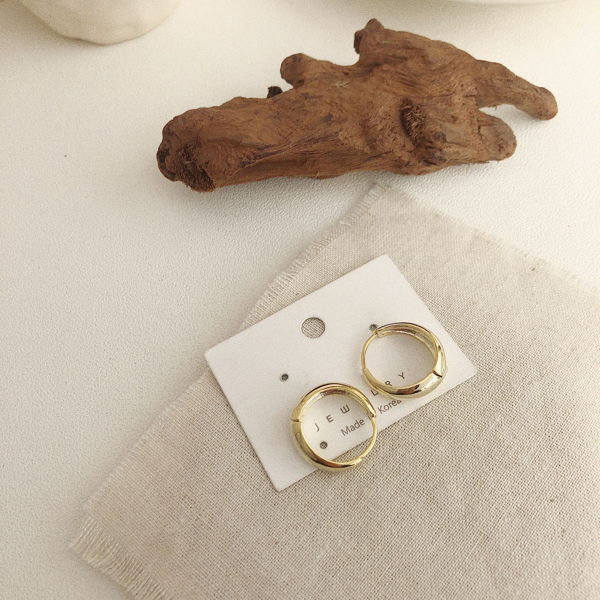 Women's Gold-plated Simple Metal Small Ring Earrings 1 e59ba2e4 fcc3 4e89 af29 d4de8859e61e Women's Gold-plated Simple Metal Small Ring Earrings