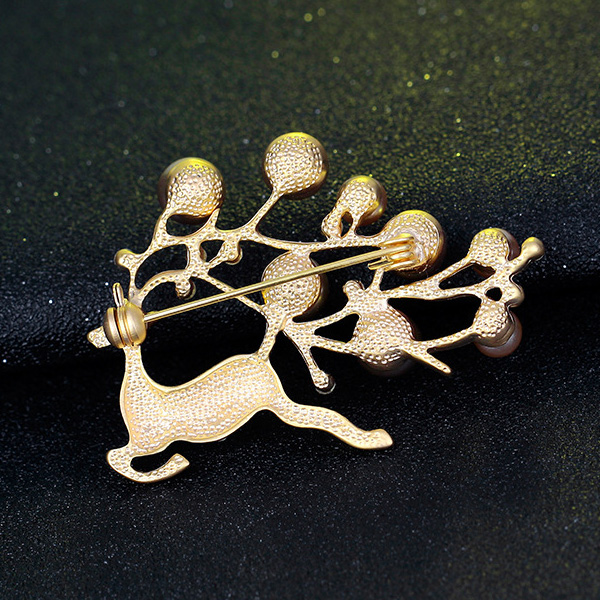 e61d9c3a 7fa8 4f40 becd 0234f45371d7 Fawn coral tree leaf pearl breast