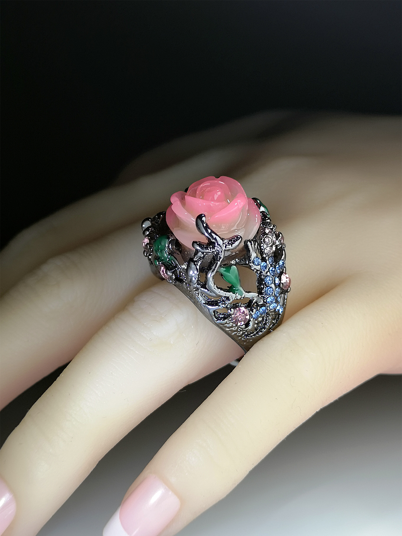 e6859506 d847 4939 bff6 61330a578b41 Simple Geometric Personality Metal Ring