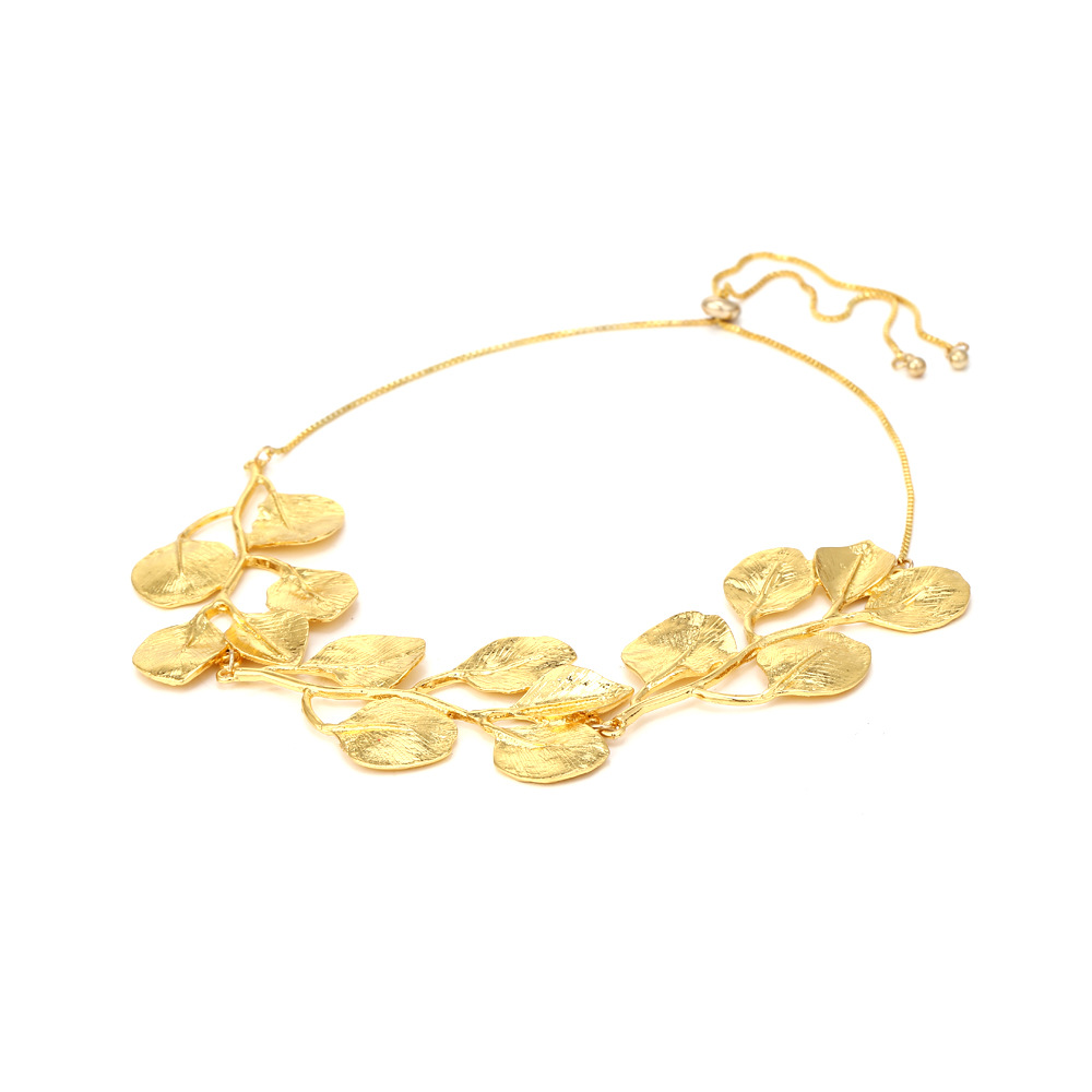 e6c82449 0259 4d2d ba59 cd39d11f250b Women's Fashion Vintage Gold Alloy Leaf Necklace