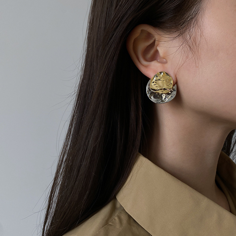 European And American Ins High-end Cold Wind Temperament Earrings 3 e8864f65 8ce9 4c29 a98f b3c9e033a9b9 European And American Ins High-end Cold Wind Temperament Earrings