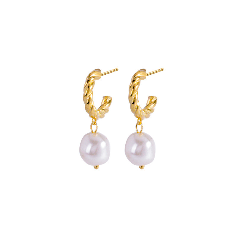e9072a03 1194 438a 81bc fd7c52b1376d Small Design Sense Of High Quality French Earrings
