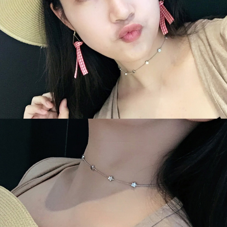 ea25b648 7476 4c46 a01e fc9a7f2ef197 Star beads in series necklace