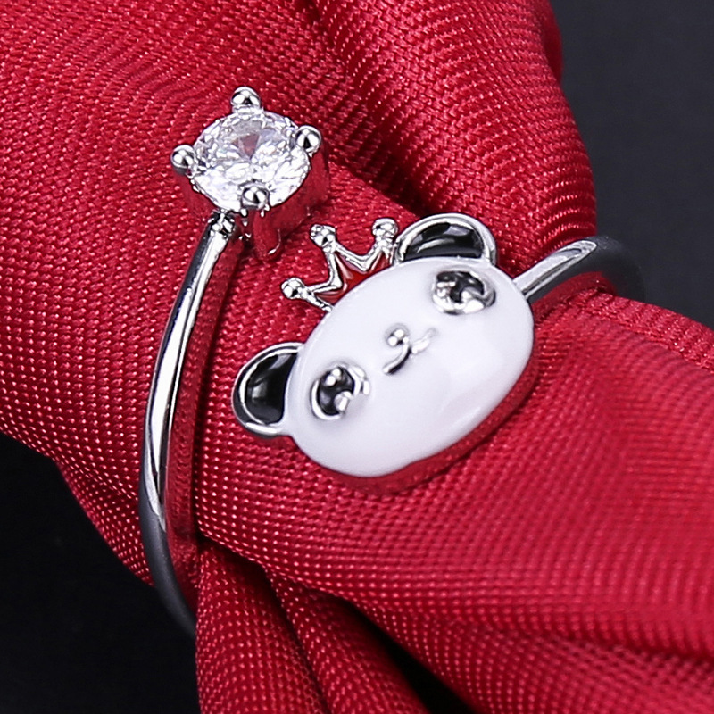 ea301563 7b78 411b 9233 46839de64db7 Creative Ring