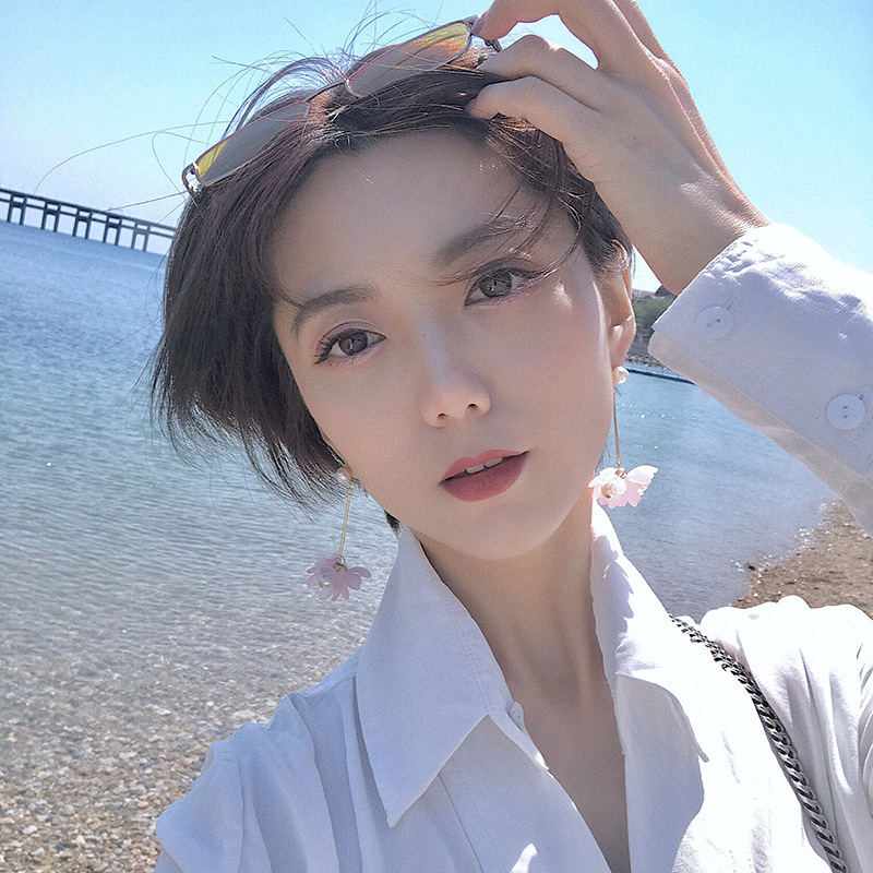 ef2214df d860 43d4 be24 6b3556df3855 Cute girly heart geometric opal earrings