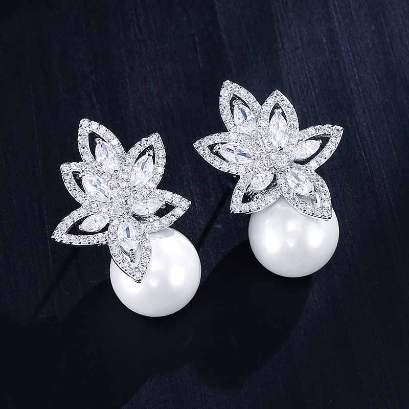 Fashion Creative Flower Pearl Inlaid Zircon Earrings 2 ef28dd07 460b 49dd 9dc4 77edaab9e1fa Fashion Creative Flower Pearl Inlaid Zircon Earrings