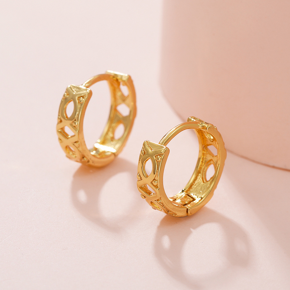 Gold-plated Simple Earrings Copper Ornaments Ear Clip 4 ef61fcf5 ace3 41db 8df6 d1abea5b9cec Gold-plated Simple Earrings Copper Ornaments Ear Clip