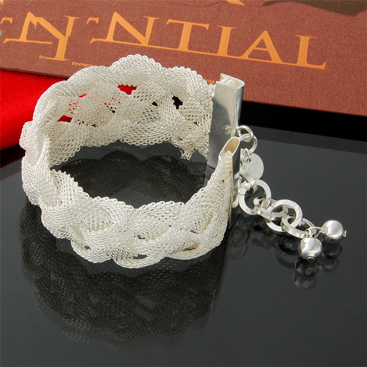 efeaf8a4 411f 41b6 9974 3ad285ac0779 Woven wide mesh bracelet