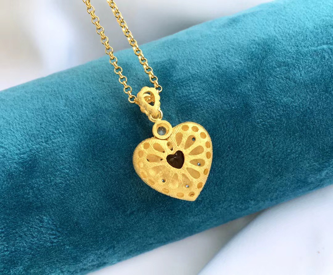 Brushed Heart S925 Silver Gold Plated Garnet Pendant 5 f013985c ea58 420a 9a97 c07c1291186c Brushed Heart S925 Silver Gold Plated Garnet Pendant