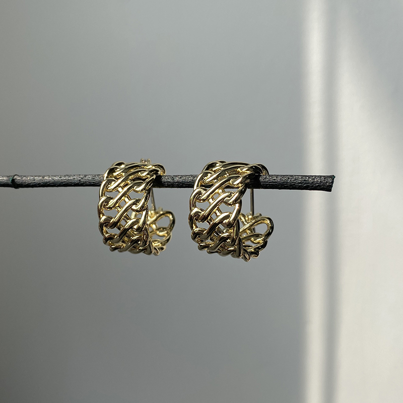 f210743c 6976 4082 b402 1d2a477527f7 Popular high sense retro Earrings Fashion New Personalized Earrings women"s design new earrings