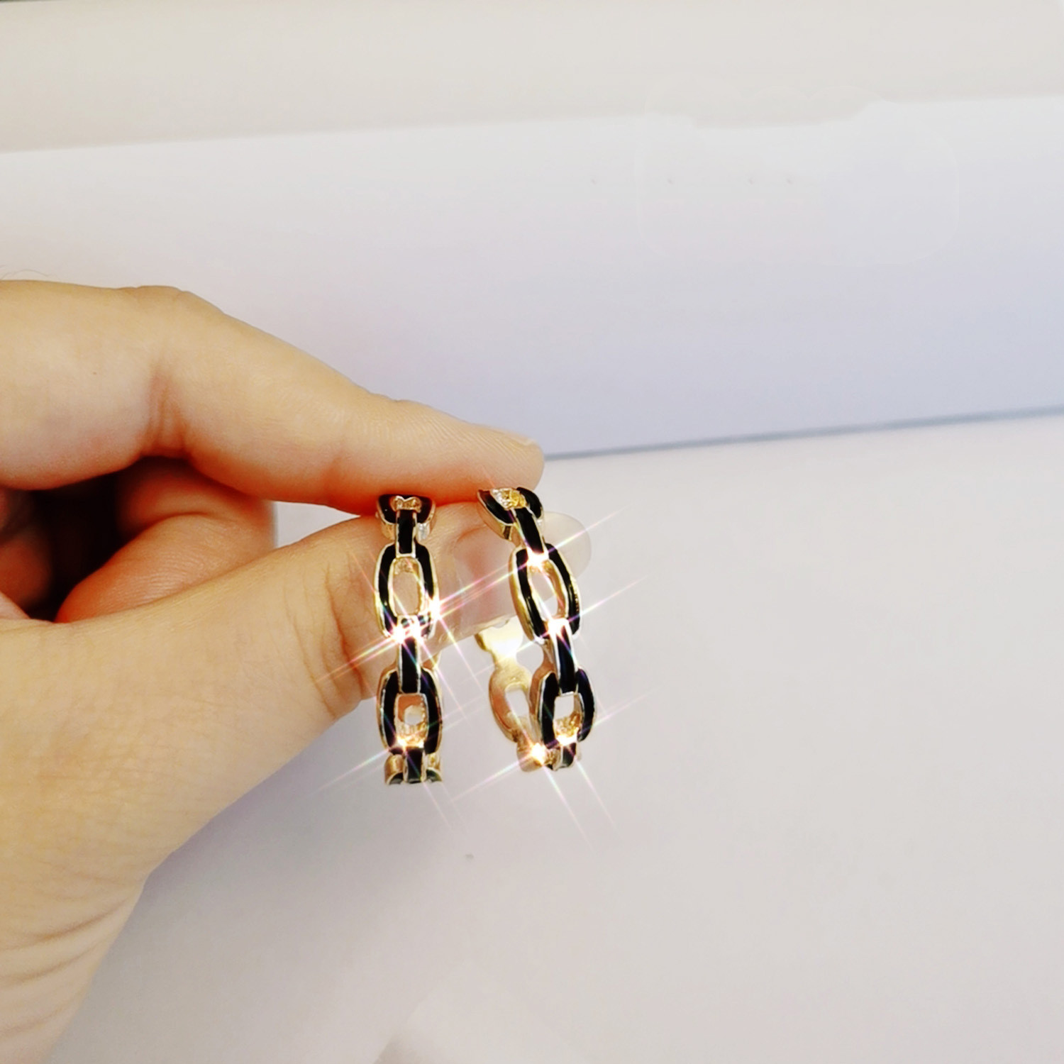 f353db53 ee8a 4c51 9fcd cc247bb41469 Fashion All-Match Color Painting Oil Ear Hoop Earrings Women