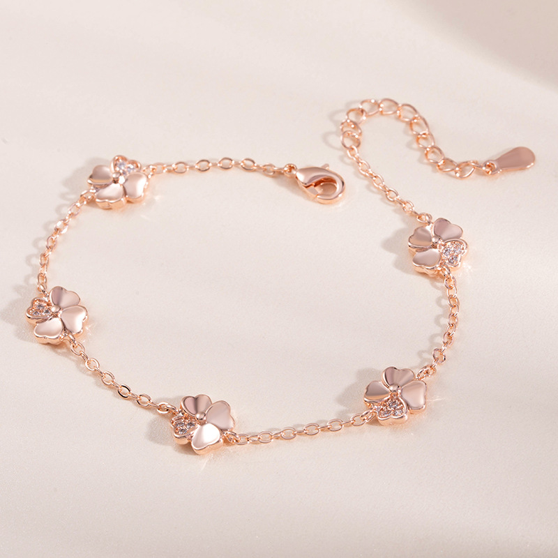 f50934b5 932d 47fa a8b7 248efa1bed1f Ins Niche Simple Rose Gold Flower Bracelet