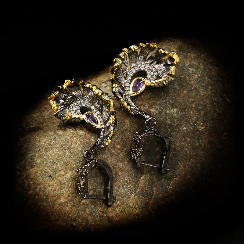 Black And Gold Two-tone Earrings 2 f851e78b eeff 403b 9162 88fdbeae869f Black And Gold Two-tone Earrings