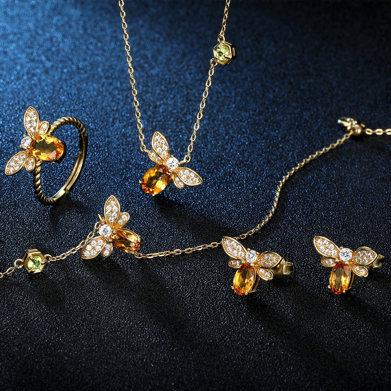 f942a113 be56 47f0 a721 e0e633af570a Little bee sterling silver gold-plated earrings