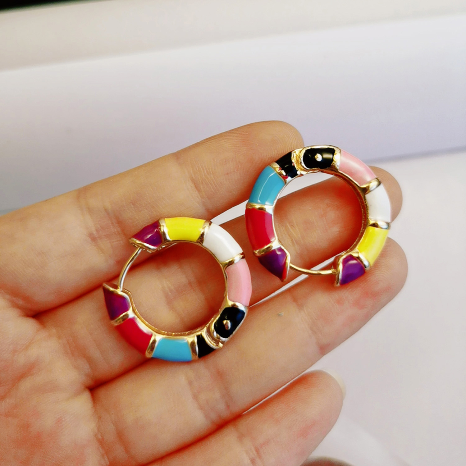 fc2ac96e 6325 496e bea2 f774690eb859 Fashion All-Match Color Painting Oil Ear Hoop Earrings Women