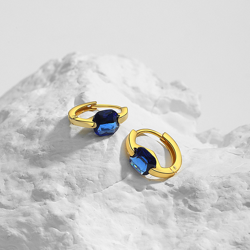 fe801dc4 7c19 42b5 b612 a3f484dfcf8a Pure White Fungus Buckle Female Cold Wind Light Luxury Earrings