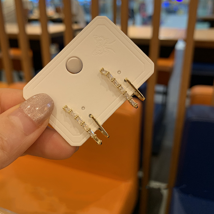 fe9addb7 b703 4b87 b1c3 0bd7c204391d Fashion earrings with sterling silver needles